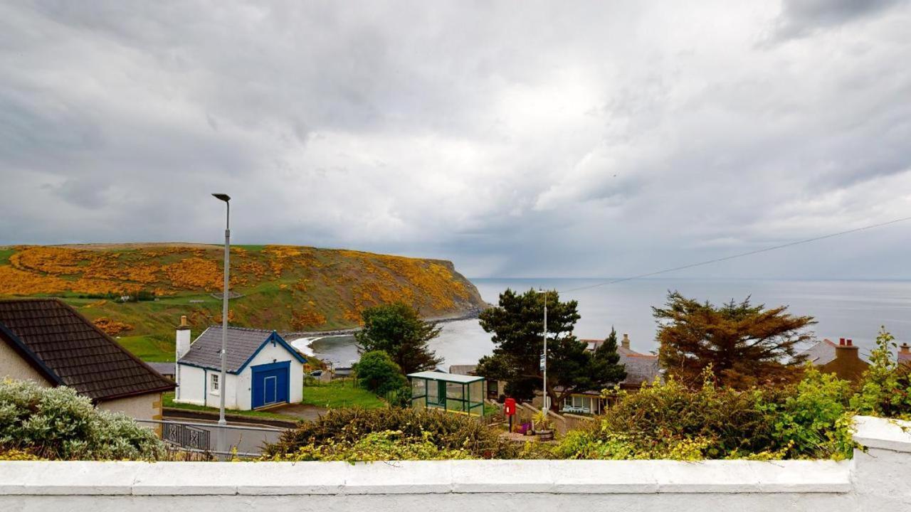 Вілла Puffins Nest Gardenstown Екстер'єр фото