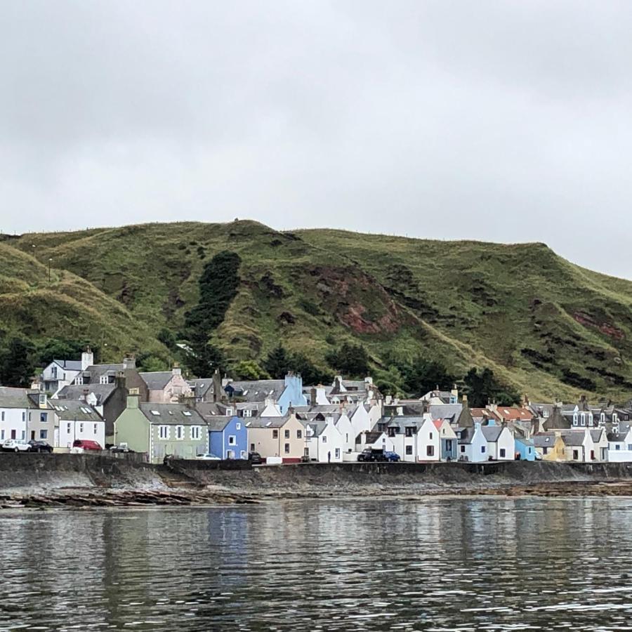 Вілла Puffins Nest Gardenstown Екстер'єр фото